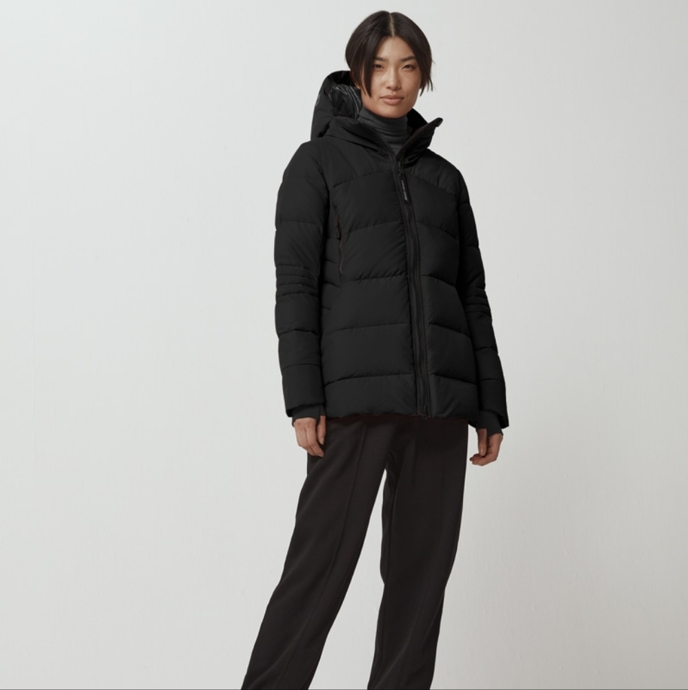 Canada Goose HyBridge Down Coat
